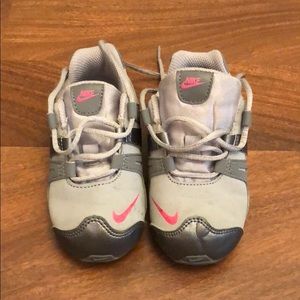 Toddler Nike shox size 8